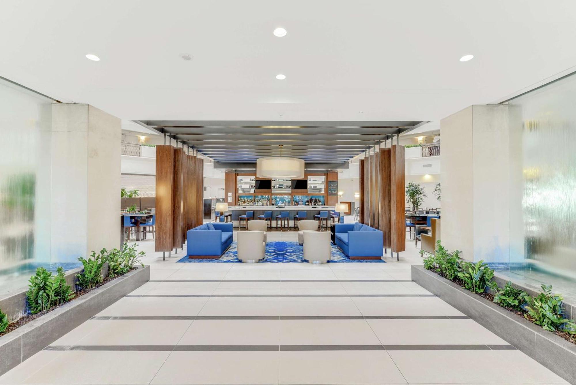 Embassy Suites By Hilton Anaheim-Orange Экстерьер фото