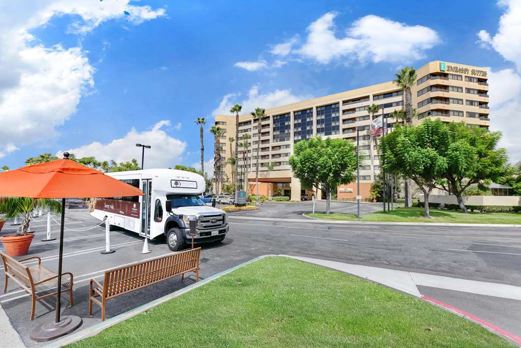 Embassy Suites By Hilton Anaheim-Orange Экстерьер фото